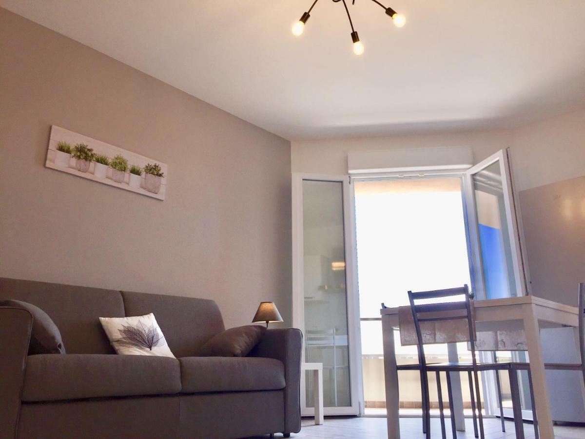 Le Domus Modern Apartments Cagliari Su Forti Exterior foto