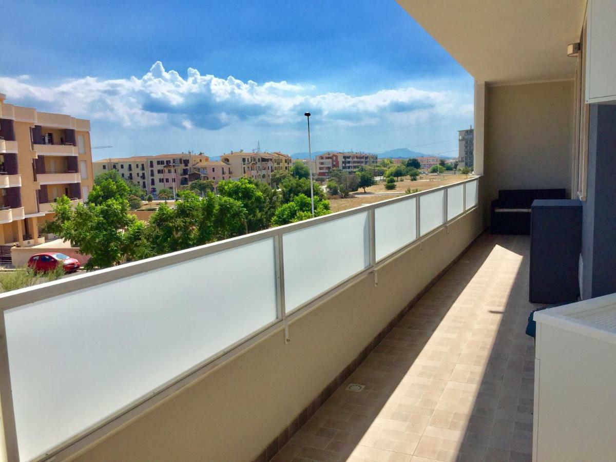 Le Domus Modern Apartments Cagliari Su Forti Exterior foto