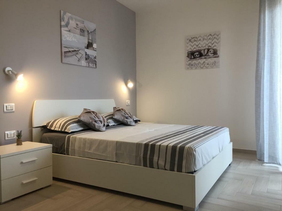 Le Domus Modern Apartments Cagliari Su Forti Exterior foto